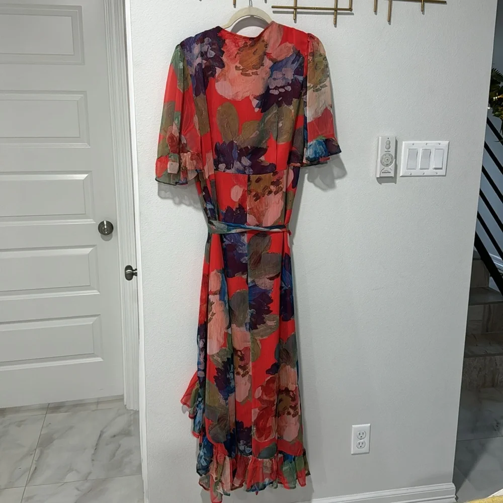 NWT Asos Hope and Ivory wrap midaxi dress in mixed floral , size 8 - Picture 5 of 6